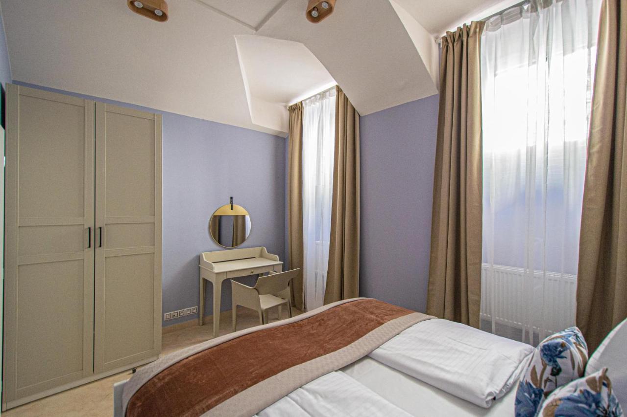 Modern And Spacious In Center * Prague